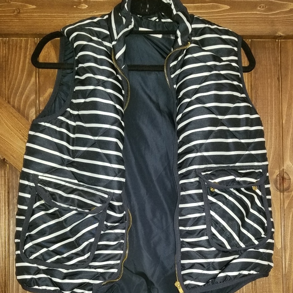 puffy vest